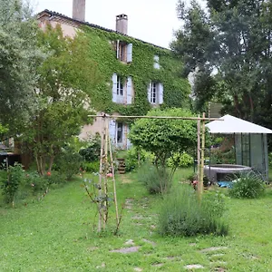  Couette-café Au Jardin